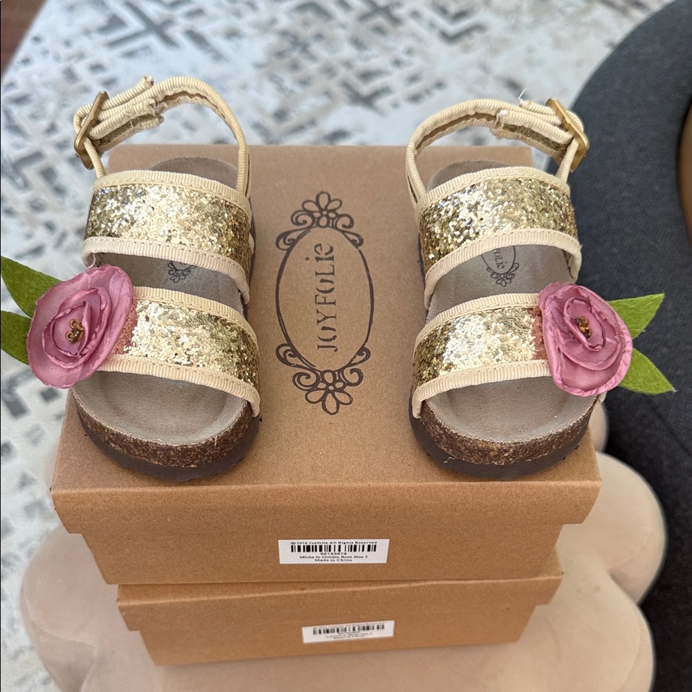 Joyfolie Glitter Gold Kids Sandals with Pink Flower